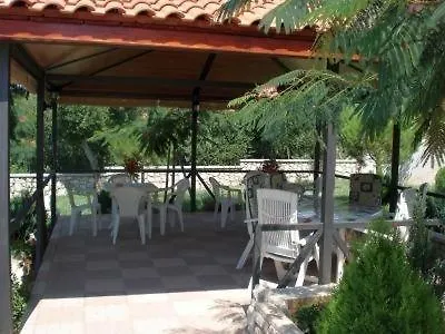 Apartment In Jadranovo With Terrace, Air Conditioning, Wifi