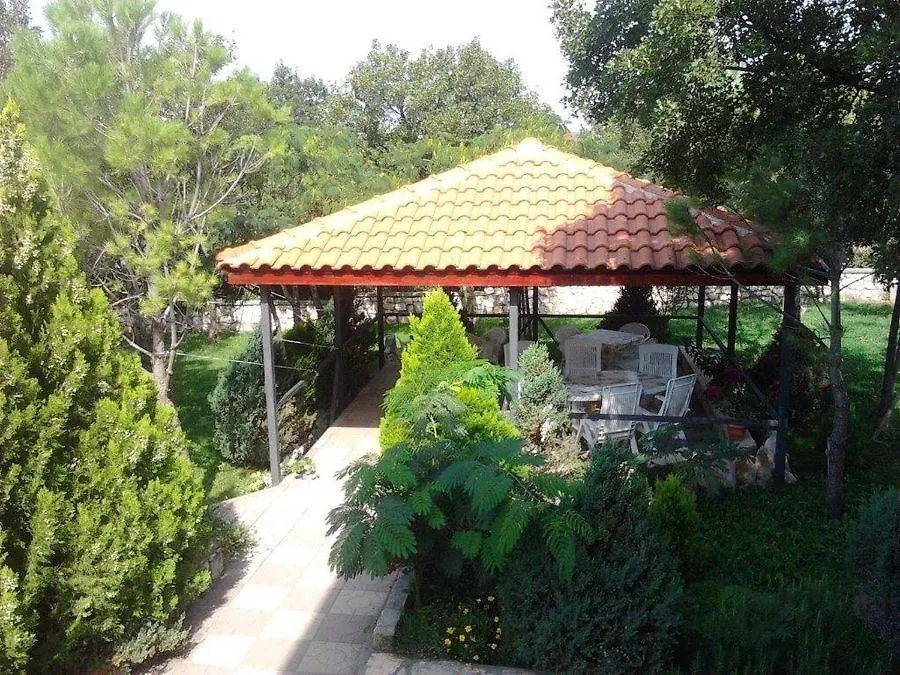 Apartment In Jadranovo With Terrace, Air Conditioning, Wifi 0*,  Croatia