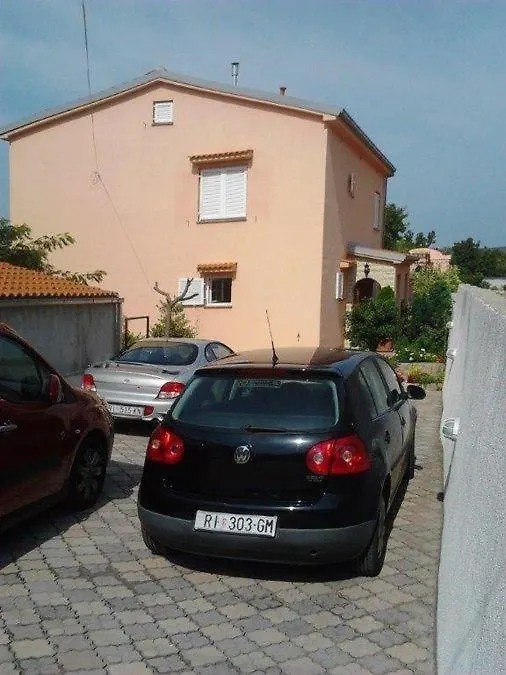 Apartment In Jadranovo With Terrace, Air Conditioning, Wifi contacts