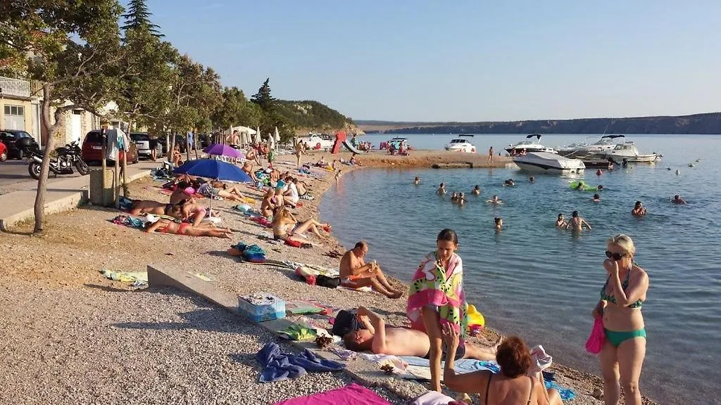 Apartment In Jadranovo With Terrace, Air Conditioning, Wifi Croatia